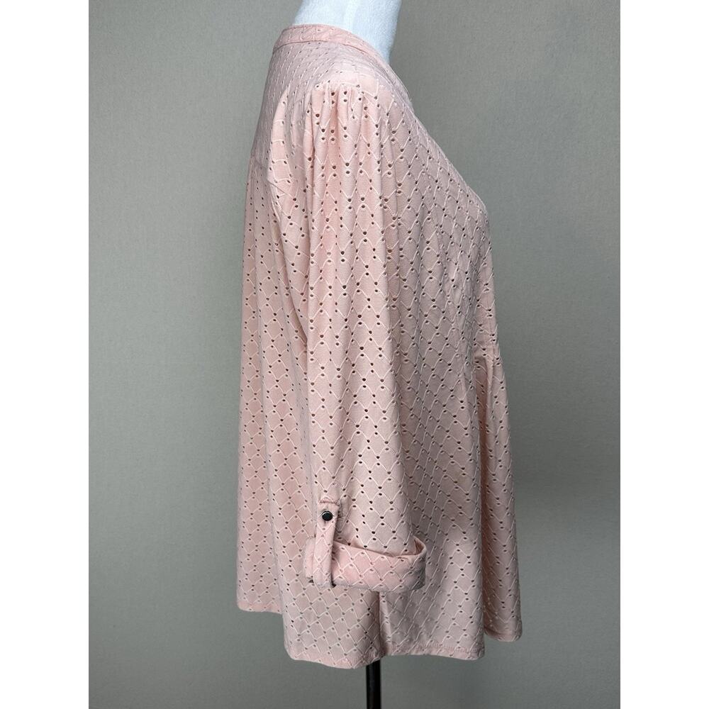Women's Roz & Ali Top Peach Eyelet Pullover 3/4 Sleeve Stretch Baby Doll - Picture 3 of 11